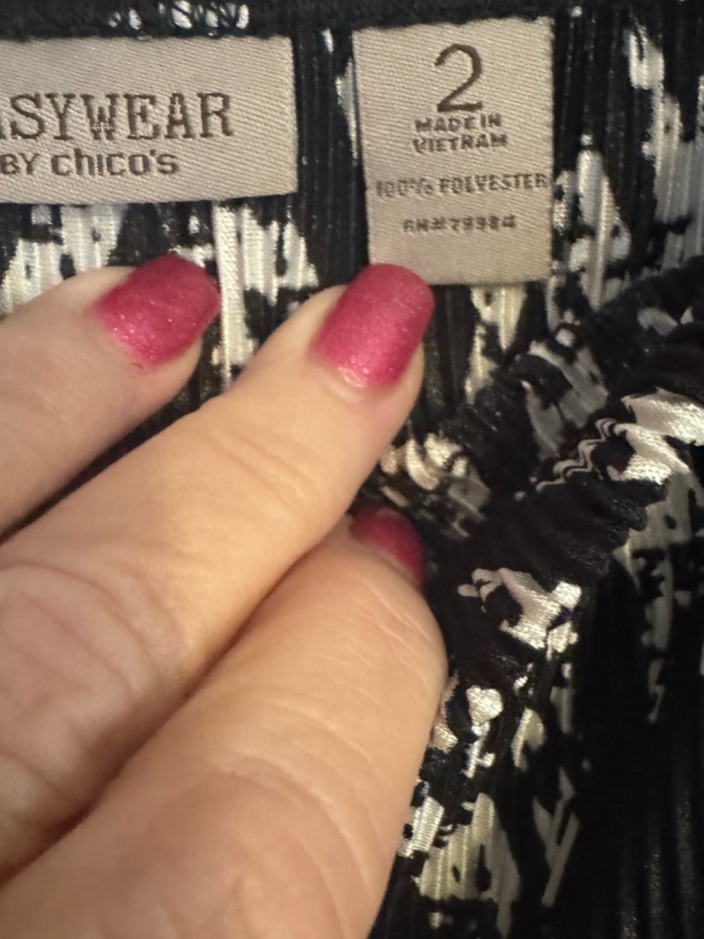 Chico's *EASY WEAR* Black/White Print Skirt  MED/LARGE    #F - Picture 5 of 5